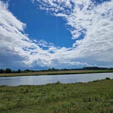 Ruhiges Tiny House Mit Wiese 401